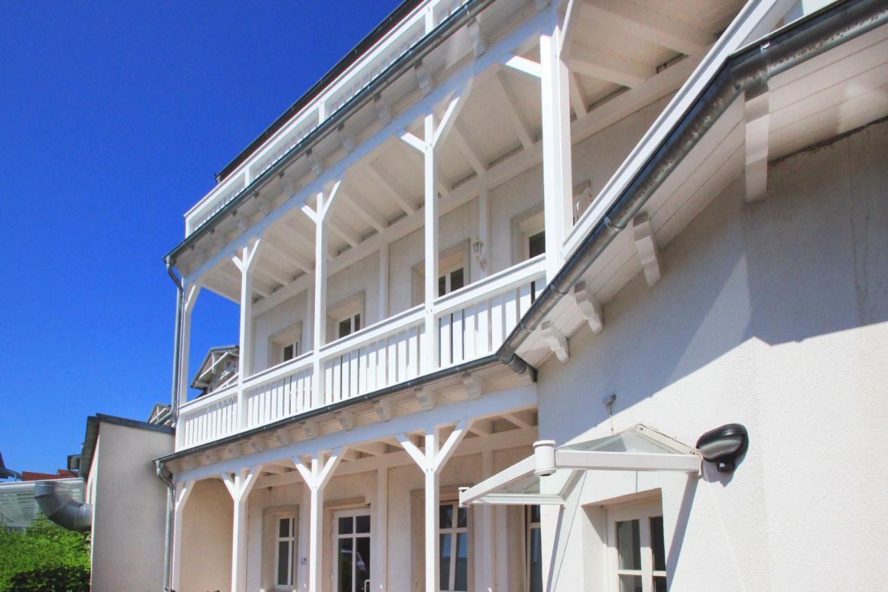 Haus Strandeck: Seaside Apartment with Balcony and Spa Access Goehren  Exterior photo